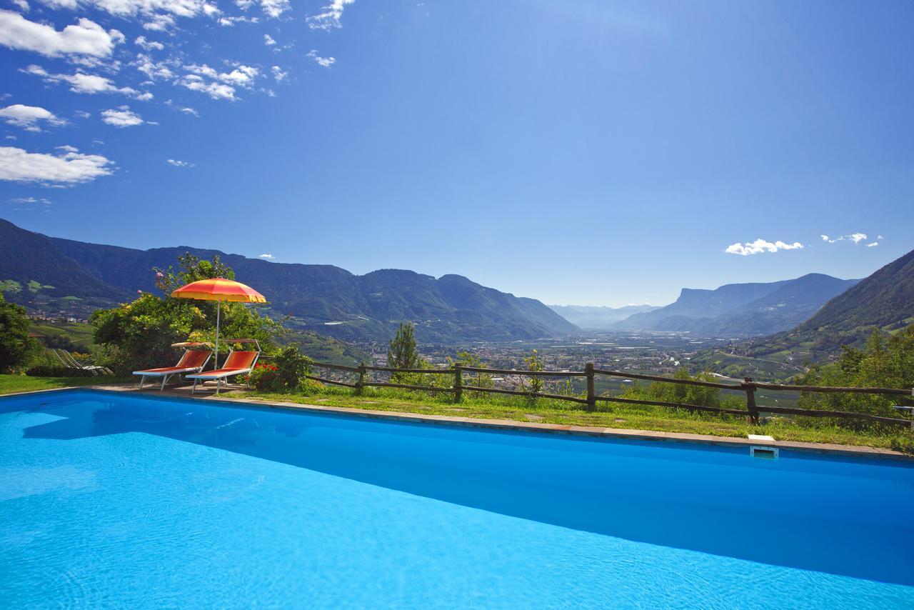 Garni Oberanger Hotel Tirolo Exterior photo